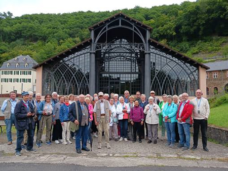 Die Mundart-Initiative hatte zu einem Besuch von Bendorf-Sayn eingeladen Die Mundart-Initiative hatte zu einem Besuch von Bendorf-Sayn eingeladen
